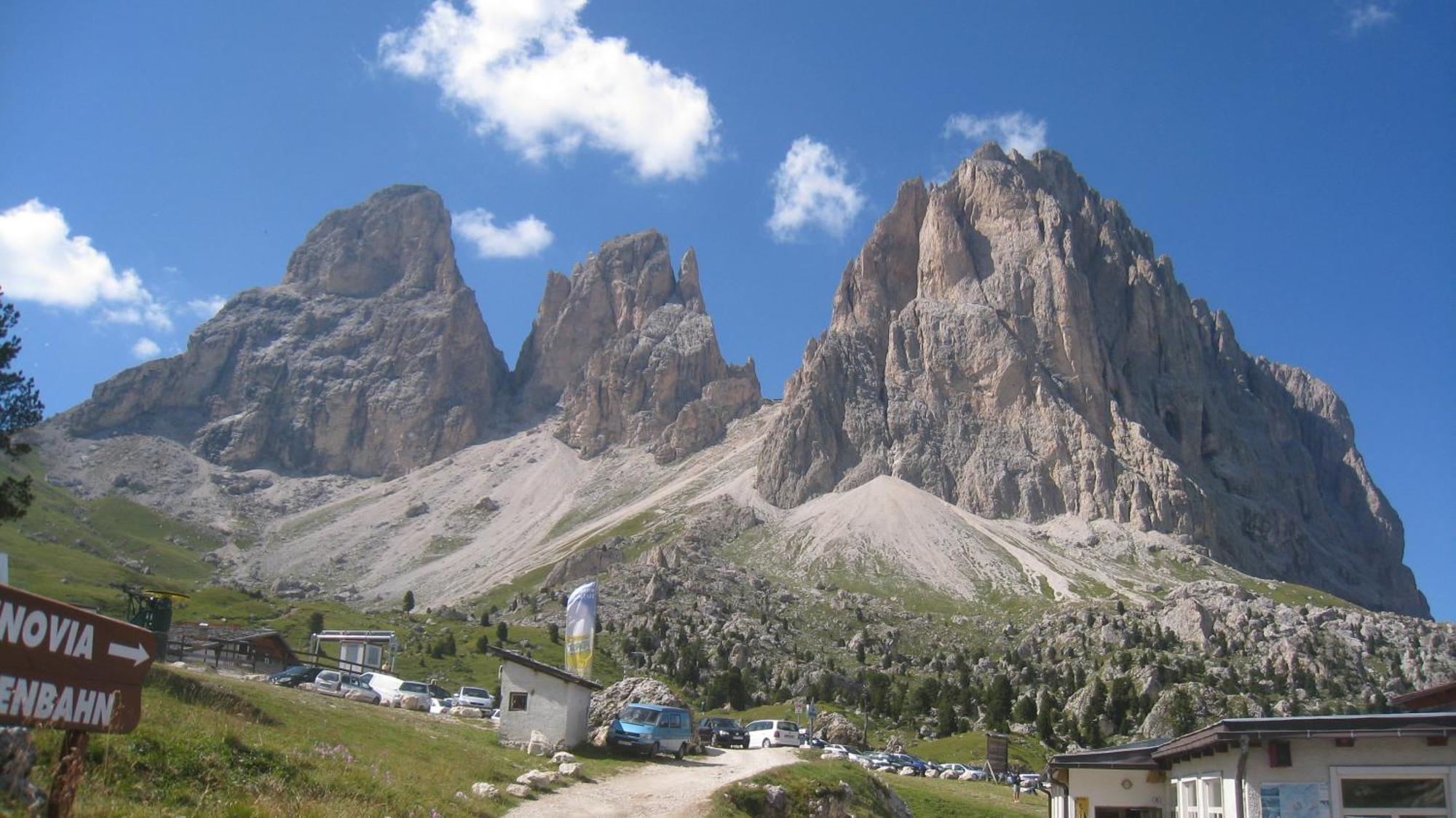 Apartments Dolomie Ortisei Bagian luar foto
