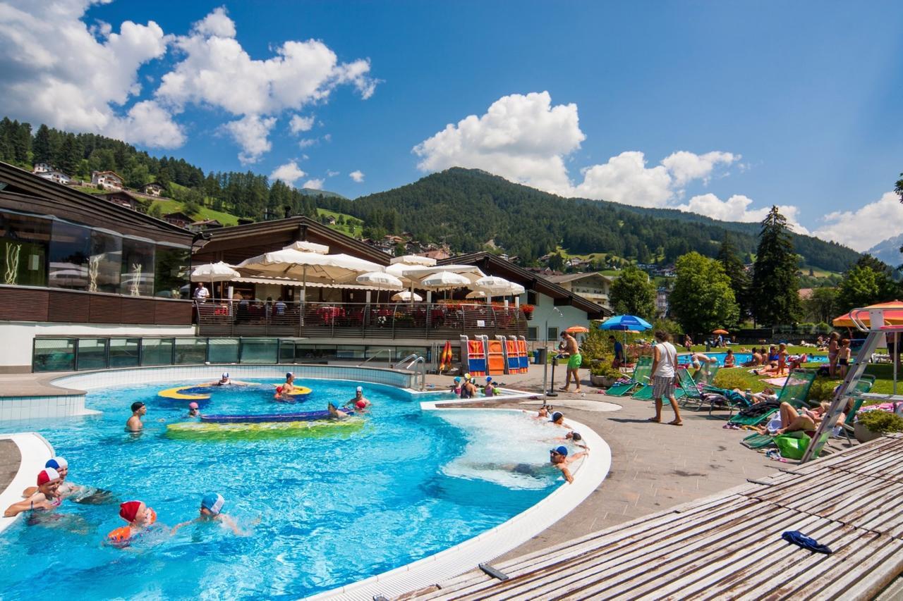 Apartments Dolomie Ortisei Bagian luar foto